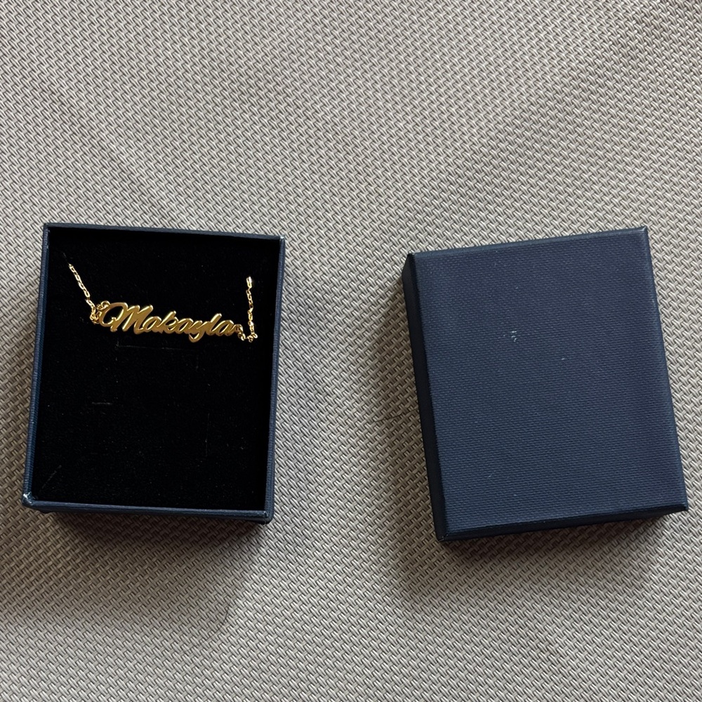Gold Name Necklace “Makayla” NWT